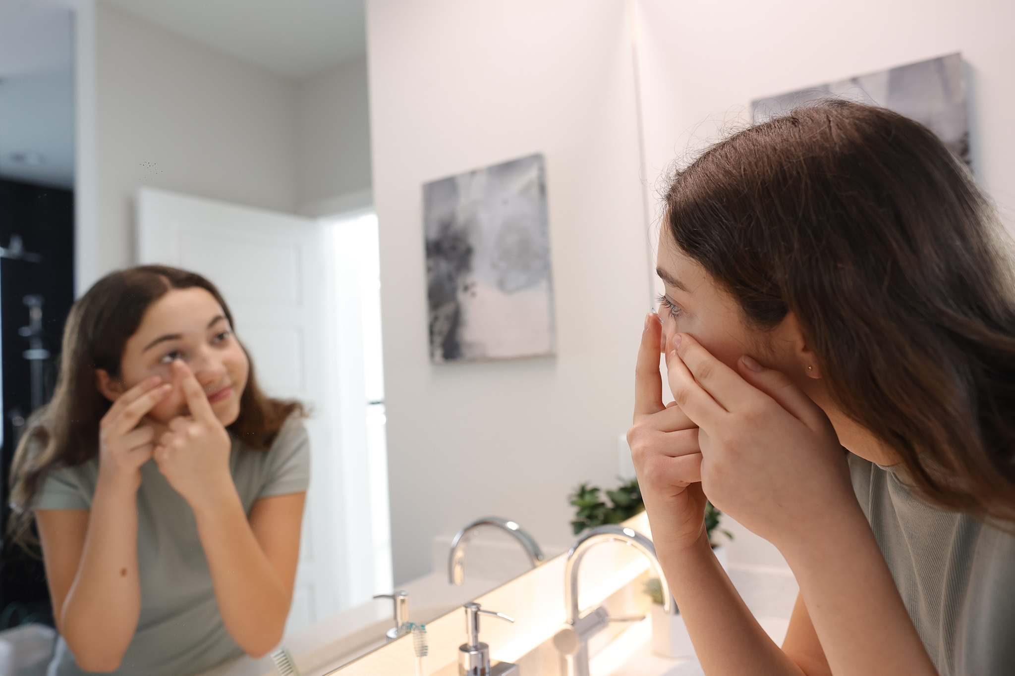 How to Adjust to Wearing Contact Lenses